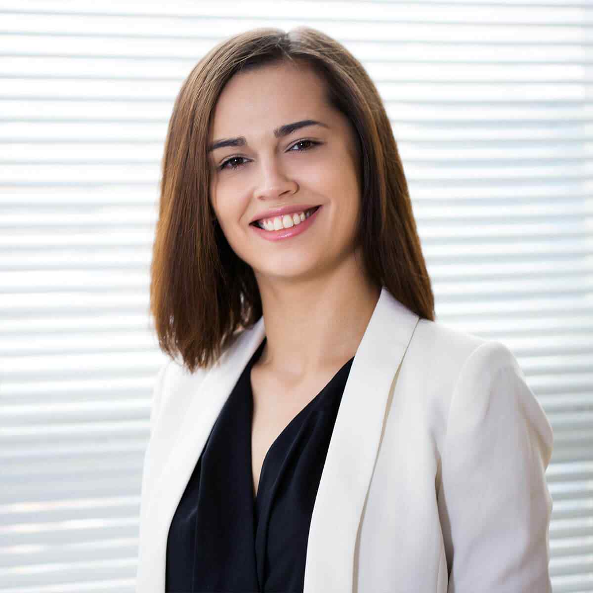 https://womenstemmentorship.ca/wp-content/uploads/2018/01/img-team-member-02.jpg